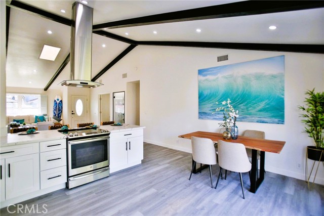 Detail Gallery Image 21 of 51 For 21061 Galbar Cir, Huntington Beach,  CA 92646 - 4 Beds | 2 Baths