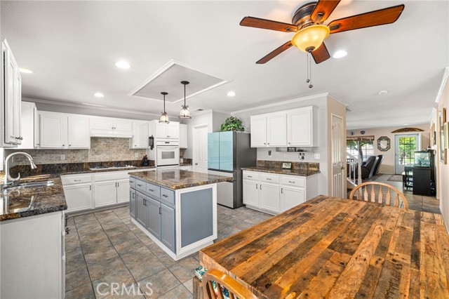Detail Gallery Image 12 of 52 For 1155 Andrew Ln, Corona,  CA 92881 - 5 Beds | 4 Baths
