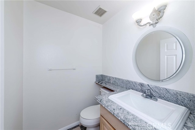 Detail Gallery Image 16 of 39 For 16414 Cornuta Ave #11,  Bellflower,  CA 90707 - 2 Beds | 2/1 Baths