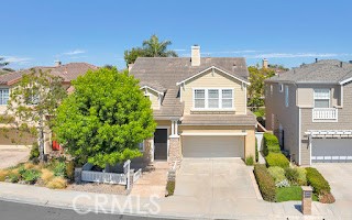 Detail Gallery Image 1 of 31 For 16826 Pembrook Ln, Huntington Beach,  CA 92649 - 4 Beds | 3 Baths