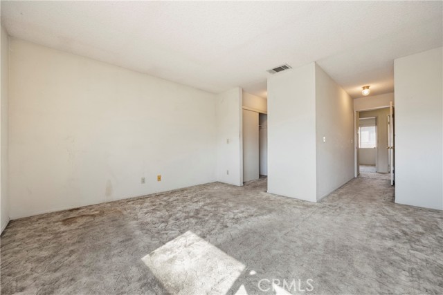 Detail Gallery Image 14 of 38 For 16590 Terrace Ln #G,  Fontana,  CA 92335 - 3 Beds | 2/1 Baths