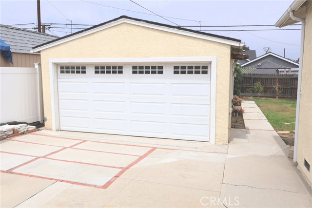 5011 W 134th Place, Hawthorne CA: https://media.crmls.org/medias/43804640-2218-46d5-a7d0-99501ad1ed33.jpg
