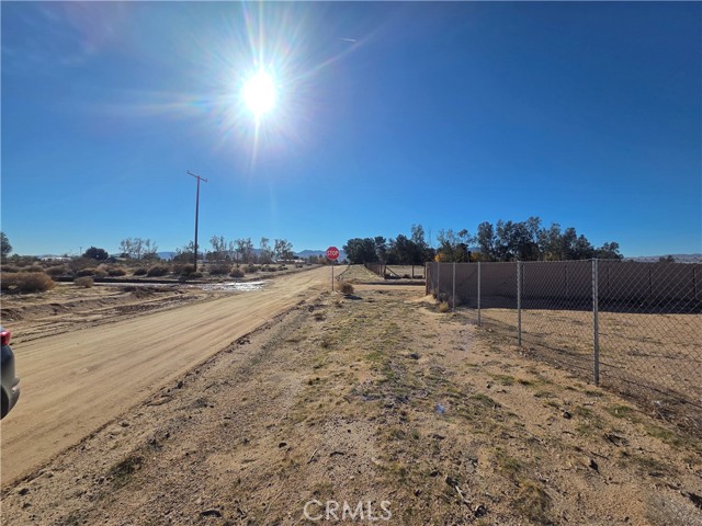 Detail Gallery Image 8 of 12 For 43070 Duntroon, Newberry Springs,  CA 92365 - – Beds | – Baths