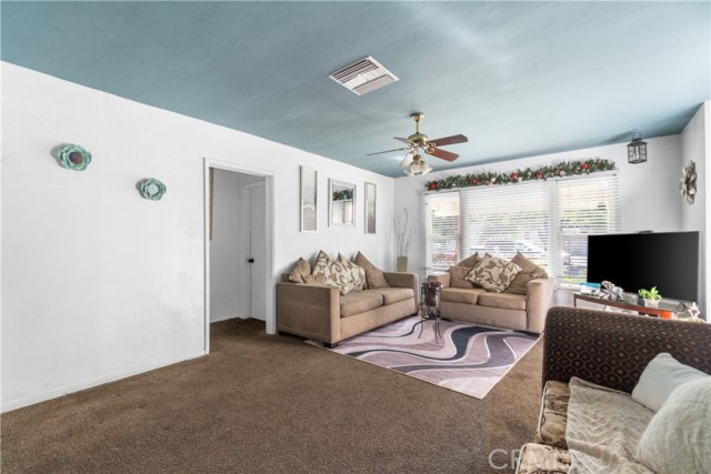 Detail Gallery Image 7 of 28 For 612 W 36th, San Bernardino,  CA 92405 - 2 Beds | 1 Baths