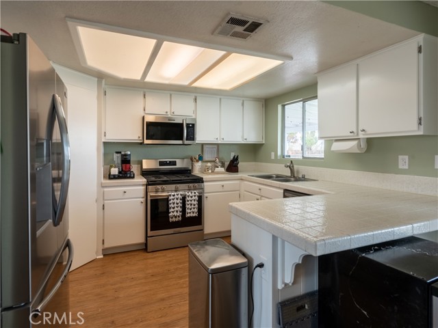 Detail Gallery Image 9 of 31 For 40734 163rd, Lancaster,  CA 93535 - 3 Beds | 2 Baths