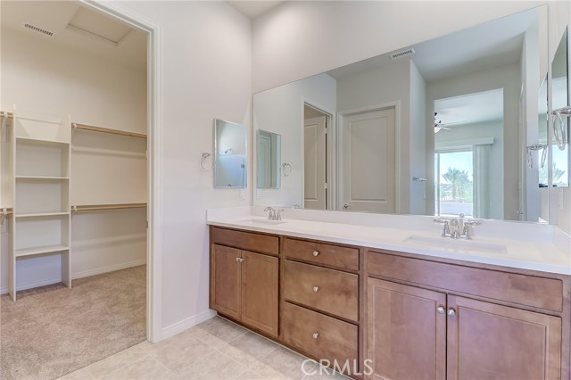 77 Syrah, Rancho Mirage CA: https://media.crmls.org/medias/438350da-e95e-44f1-bec0-c8f9fce05423.jpg