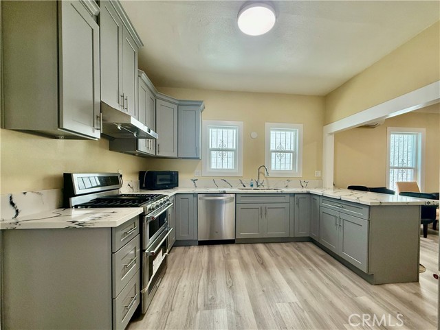 19321 Beach Boulevard, Huntington Beach CA: https://media.crmls.org/medias/4383d54b-8393-4f51-80dd-7104dc800e89.jpg