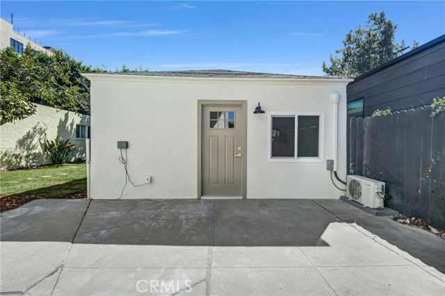 10724 Tabor Street photo 33
