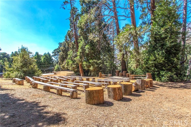 39065 Oak Glen Road, Oak Glen CA: https://media.crmls.org/medias/438571cc-f341-410e-b69c-deb8dfe575d3.jpg
