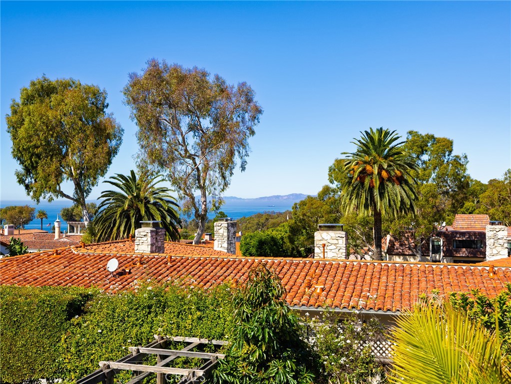 6. 2505 Via Pinale Palos Verdes Estates, CA 90274
