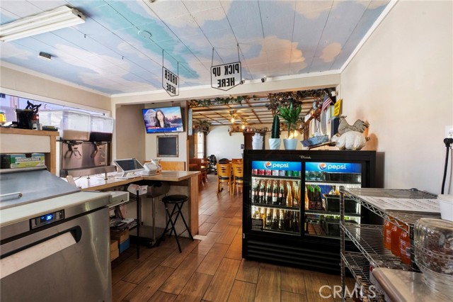 8111 Foothill Boulevard, Rancho Cucamonga CA: https://media.crmls.org/medias/4386ab34-5be3-4f23-b419-14f3e4534043.jpg