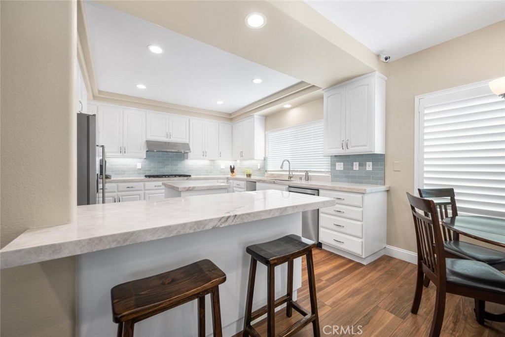 438779a6 B117 42a2 9ece 434739b20f3a