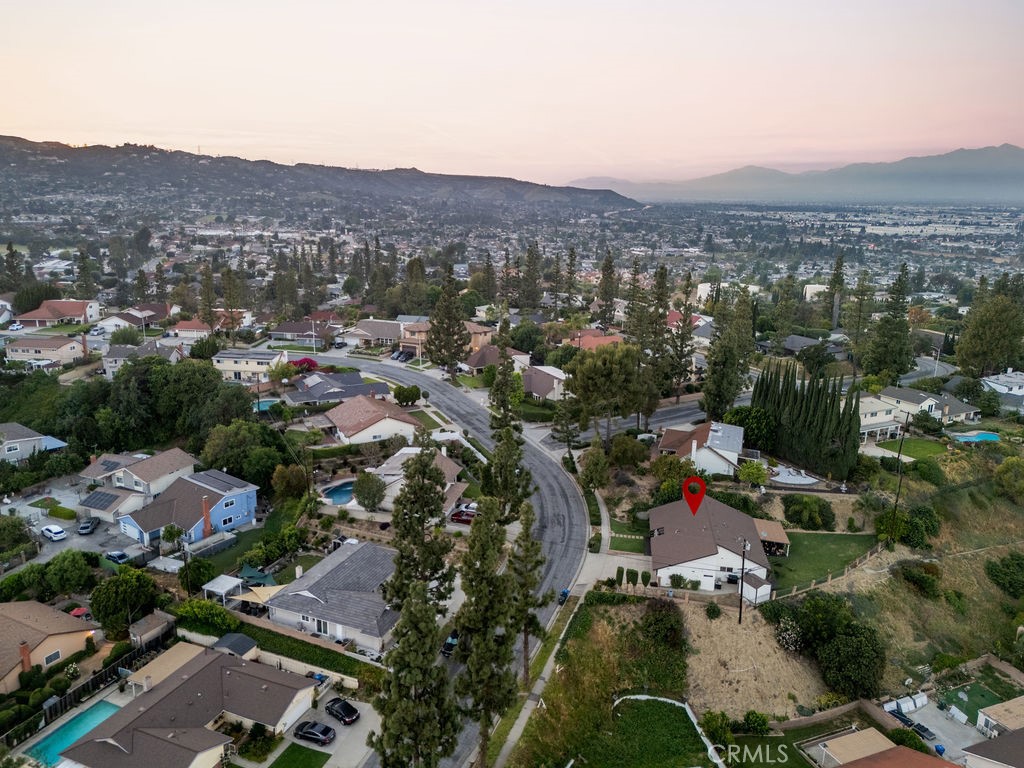 https://media.crmls.org/medias/4387d9a7-4ce5-4658-8754-e94f55b0e6a8.jpg?preset=X-Large