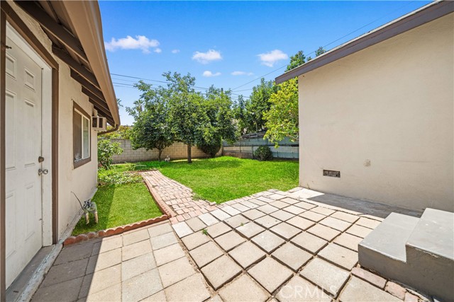 104 East Adams photo 45