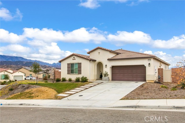 Detail Gallery Image 2 of 35 For 1316 Mandrake Ct, Calimesa,  CA 92320 - 3 Beds | 2/1 Baths