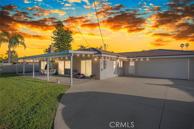 Detail Gallery Image 2 of 36 For 5651 Magnolia Ave, Rialto,  CA 92377 - 3 Beds | 2 Baths