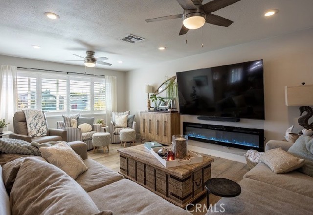 Detail Gallery Image 5 of 29 For 485 Bonita, Morro Bay,  CA 93442 - 4 Beds | 2 Baths