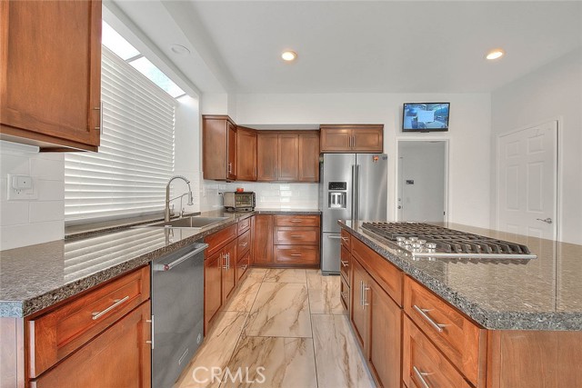 Detail Gallery Image 18 of 70 For 3571 Rio Ranch Rd, Corona,  CA 92882 - 5 Beds | 3 Baths
