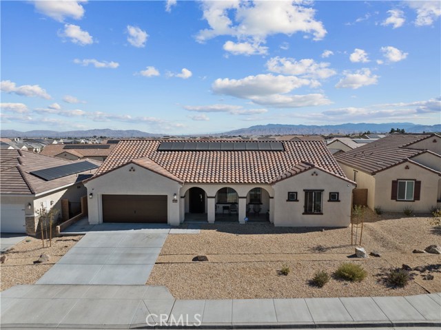 Detail Gallery Image 1 of 23 For 11167 Lancer Ln, Victorville,  CA 92392 - 4 Beds | 2 Baths