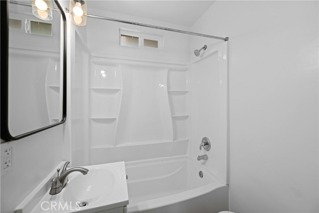 Detail Gallery Image 13 of 29 For 45110 Elm Ave, Lancaster,  CA 93534 - – Beds | – Baths
