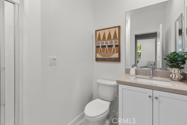3930 E Crisanta Privado, Ontario CA: https://media.crmls.org/medias/438963a5-a657-4225-b223-702d1f26002b.jpg