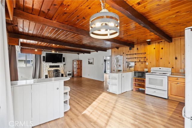 Detail Gallery Image 9 of 27 For 2381 E Main, Quincy,  CA 95971 - 2 Beds | 1 Baths