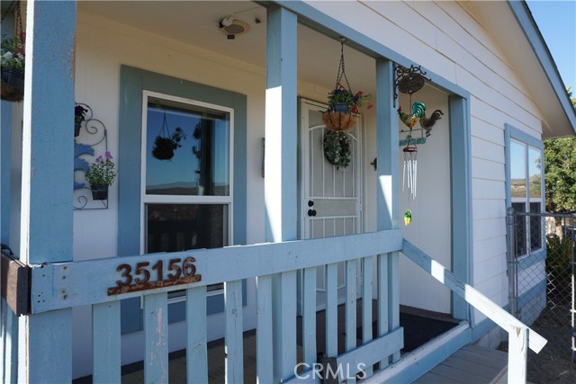 Detail Gallery Image 5 of 42 For 35156 Hobbiton Rd, Hemet,  CA 92544 - 3 Beds | 2 Baths