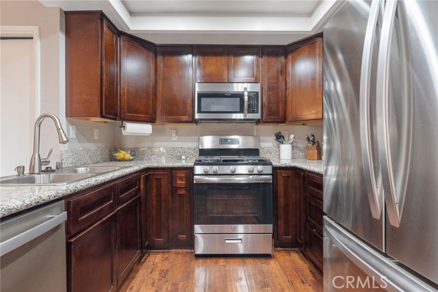 Detail Gallery Image 12 of 29 For 28966 Shadow Creek, Highland,  CA 92346 - 2 Beds | 2 Baths