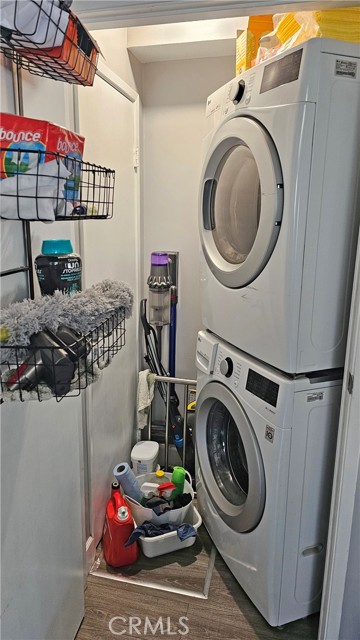 Detail Gallery Image 6 of 19 For 2053 Barry, Los Angeles,  CA 90025 - 2 Beds | 2 Baths