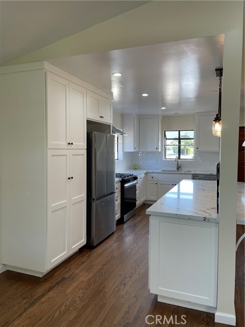 Detail Gallery Image 5 of 33 For 19205 Anza Ave, Torrance,  CA 90503 - 3 Beds | 2 Baths
