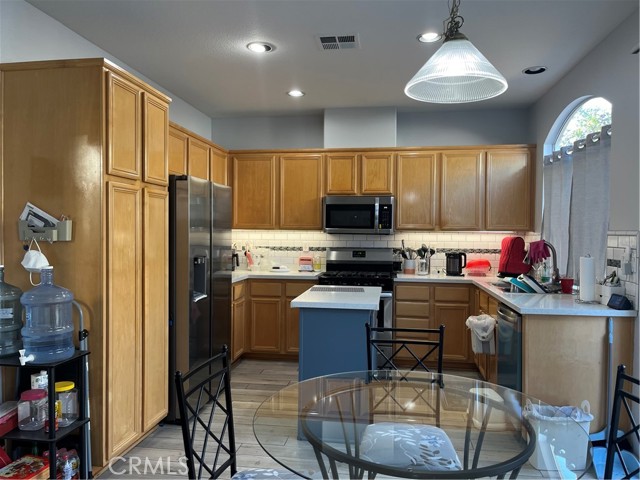 Detail Gallery Image 4 of 20 For 6173 Westbridge Ave, Westminster,  CA 92683 - 3 Beds | 2/1 Baths