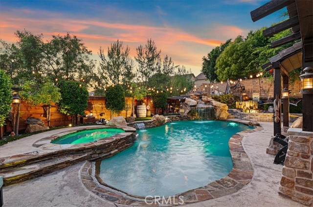 22517 Skipping Stone Drive, Saugus CA: https://media.crmls.org/medias/438dedce-6c50-4ce1-b549-63ad75bc15c1.jpg