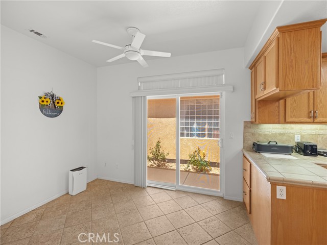 Detail Gallery Image 11 of 31 For 11393 Country Club Dr, Apple Valley,  CA 92308 - 3 Beds | 2 Baths