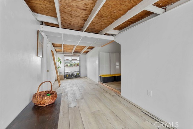 Detail Gallery Image 17 of 22 For 1811 S Ridgeley Dr, Los Angeles,  CA 90019 - 2 Beds | 1 Baths