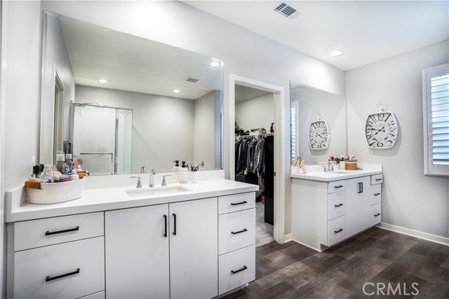 Detail Gallery Image 28 of 32 For 28604 Foothill, Saugus,  CA 91350 - 4 Beds | 3 Baths