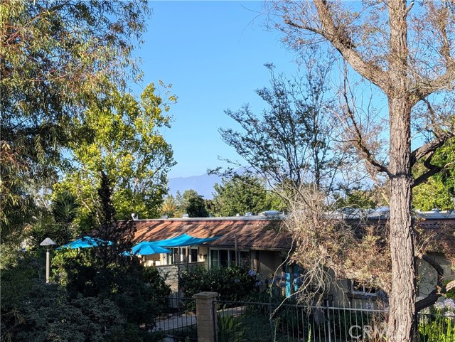5499 Paseo Del Lago W, Laguna Woods CA: https://media.crmls.org/medias/438f92d1-56fb-4314-967f-d4fe59771245.jpg