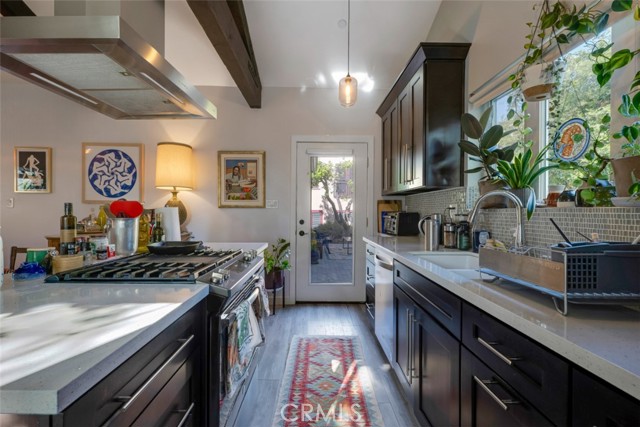 Image 42 of 57 For 3760 Dover Street