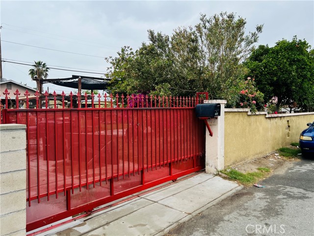 6976 Fairfax Drive, San Bernardino CA: https://media.crmls.org/medias/438f9ed1-c634-4889-87de-d557ce398912.jpg