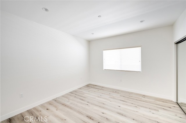 Detail Gallery Image 9 of 19 For 14526 Hartland St #306,  Van Nuys,  CA 91405 - 2 Beds | 2 Baths