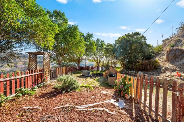 2311 Rose Road, Fallbrook CA: https://media.crmls.org/medias/4390c4ed-429a-445c-a473-a9e9fb7058b5.jpg