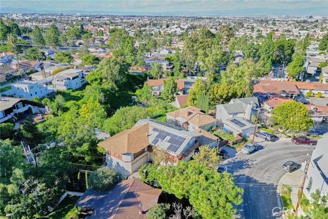 Detail Gallery Image 5 of 48 For 26349 Hillcrest Ave, Lomita,  CA 90717 - 5 Beds | 2 Baths