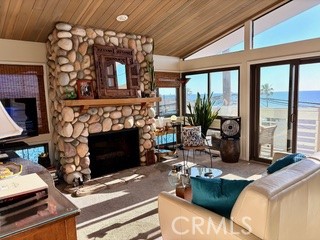 Detail Gallery Image 2 of 49 For 4216 Ocean, Manhattan Beach,  CA 90266 - 2 Beds | 3 Baths