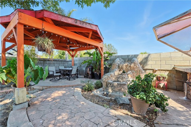 769 Harding, Hemet CA: https://media.crmls.org/medias/4392eeb8-788f-4e8e-be55-efba9f5d2812.jpg