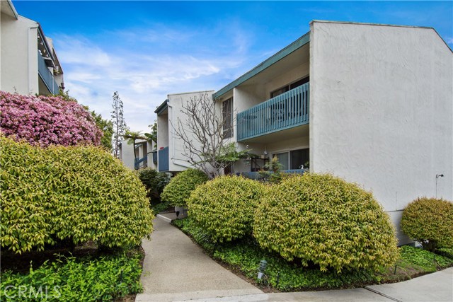 810 Camino Real, Redondo Beach, California 90277, 2 Bedrooms Bedrooms, ,1 BathroomBathrooms,Residential,Sold,Camino Real,SB17059642