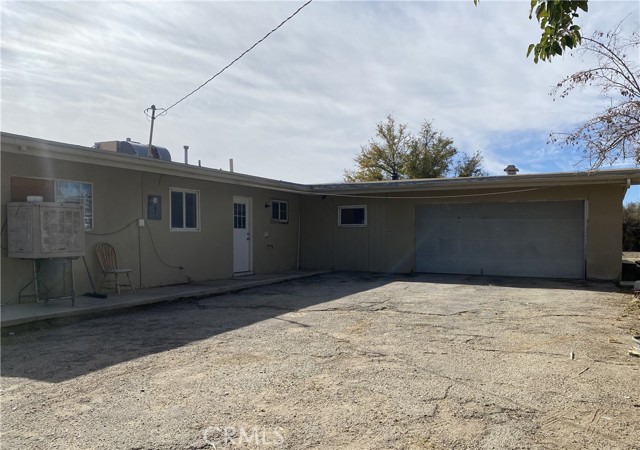 Detail Gallery Image 8 of 16 For 10380 Baker Rd, Lucerne Valley,  CA 92356 - 4 Beds | 2 Baths