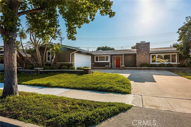 2910 Ellesmere Ave, Costa Mesa, CA 92626