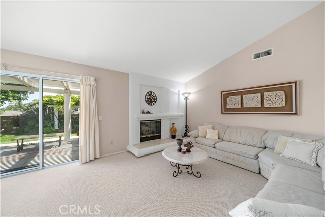 1224 Mallorca Street, Upland CA: https://media.crmls.org/medias/4396aa33-fcce-4d02-99e9-6029463086ef.jpg
