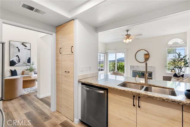 Detail Gallery Image 13 of 48 For 740 S Crown Pointe Dr, Anaheim Hills,  CA 92807 - 3 Beds | 2/1 Baths