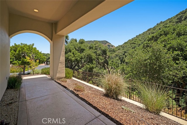 6520 Western Gull Drive, Avila Beach CA: https://media.crmls.org/medias/4397749f-83fc-423c-af12-b95f31c768e5.jpg