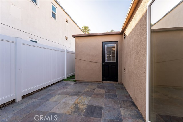 Detail Gallery Image 13 of 39 For 234 Walnut St, Newport Beach,  CA 92663 - 2 Beds | 2 Baths